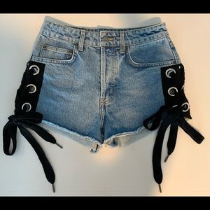 Carmar Denim high waisted Jean shorts
